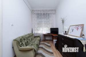 4-к квартира, вторичка, 136м2, 1/2 этаж