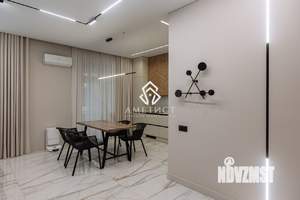 3-к квартира, вторичка, 97м2, 1/5 этаж