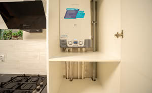 2-к квартира, вторичка, 57м2, 1/9 этаж