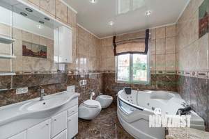 5-к квартира, вторичка, 149м2, 3/3 этаж