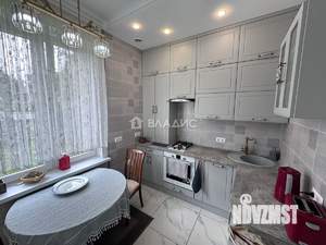 2-к квартира, вторичка, 61м2, 1/2 этаж