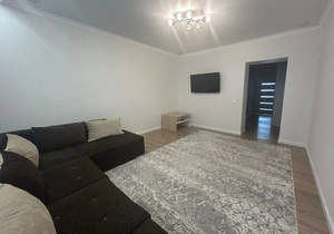 2-к квартира, вторичка, 64м2, 1/9 этаж