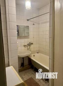 3-к квартира, вторичка, 57м2, 2/4 этаж