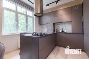 2-к квартира, вторичка, 93м2, 3/3 этаж
