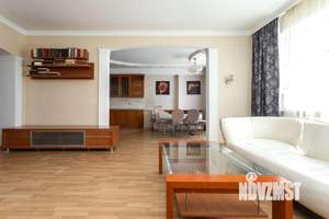 2-к квартира, вторичка, 74м2, 2/4 этаж
