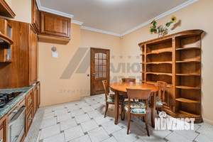 5-к квартира, вторичка, 278м2, 3/3 этаж