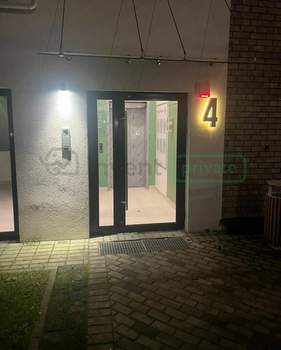 2-к квартира, вторичка, 61м2, 1/4 этаж