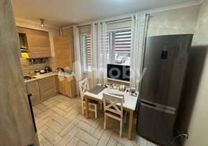 2-к квартира, вторичка, 58м2, 1/3 этаж