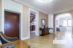 4-к квартира, вторичка, 312м2, 6/6 этаж