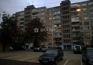 3-к квартира, вторичка, 64м2, 1/9 этаж