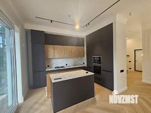 3-к квартира, вторичка, 109м2, 2/4 этаж
