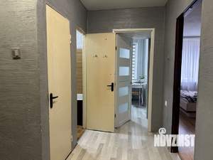 2-к квартира, вторичка, 52м2, 1/4 этаж