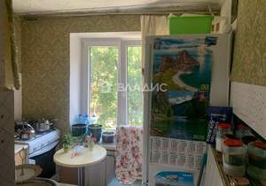4-к квартира, вторичка, 63м2, 3/5 этаж