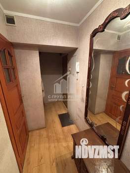 3-к квартира, вторичка, 58м2, 1/4 этаж