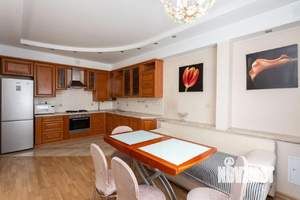 2-к квартира, вторичка, 74м2, 2/4 этаж