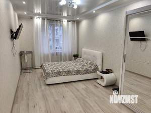 2-к квартира, вторичка, 60м2, 1/8 этаж