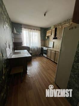 2-к квартира, вторичка, 58м2, 1/9 этаж