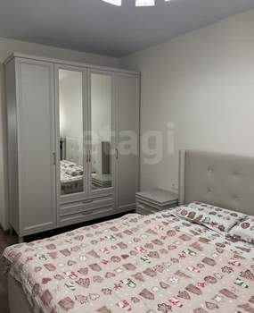 2-к квартира, вторичка, 63м2, 1/10 этаж