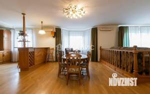 4-к квартира, вторичка, 175м2, 3/5 этаж
