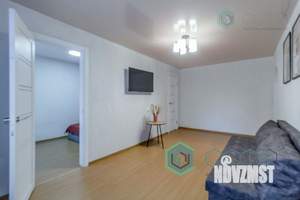 2-к квартира, вторичка, 42м2, 1/5 этаж