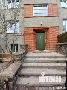 4-к квартира, вторичка, 100м2, 2/3 этаж