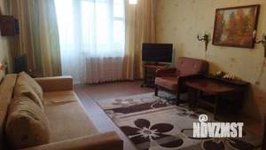 2-к квартира, вторичка, 54м2, 1/10 этаж