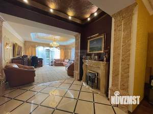 2-к квартира, вторичка, 120м2, 1/2 этаж