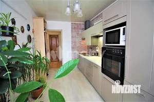 3-к квартира, вторичка, 74м2, 1/1 этаж