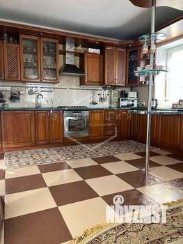 5-к квартира, вторичка, 138м2, 2/3 этаж