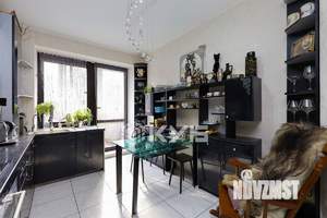 3-к квартира, вторичка, 98м2, 1/6 этаж