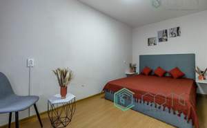 2-к квартира, вторичка, 42м2, 1/5 этаж