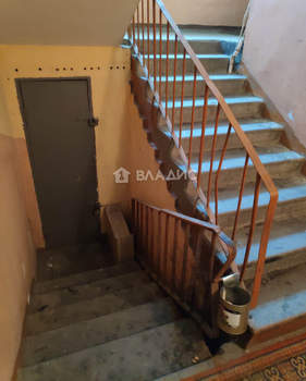 4-к квартира, вторичка, 82м2, 1/9 этаж