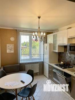 2-к квартира, вторичка, 59м2, 1/5 этаж