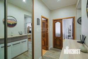 3-к квартира, вторичка, 74м2, 1/4 этаж