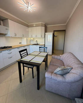 2-к квартира, вторичка, 60м2, 7/10 этаж