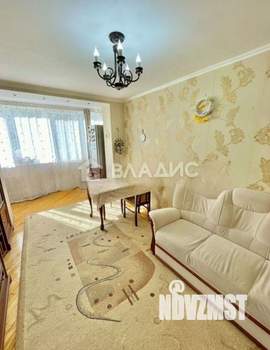 2-к квартира, вторичка, 76м2, 1/5 этаж