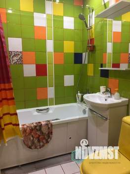 Студия квартира, вторичка, 32м2, 1/4 этаж