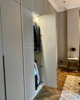 3-к квартира, вторичка, 113м2, 1/4 этаж