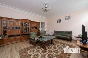 4-к квартира, вторичка, 136м2, 1/2 этаж