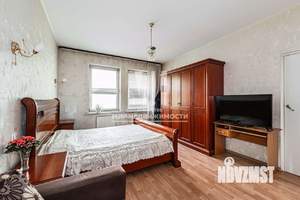 3-к квартира, вторичка, 90м2, 1/3 этаж