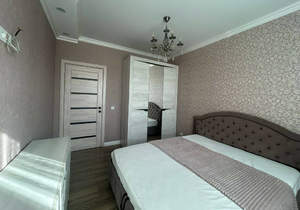 2-к квартира, вторичка, 64м2, 1/9 этаж