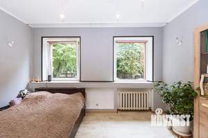2-к квартира, вторичка, 57м2, 1/3 этаж