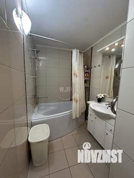 2-к квартира, вторичка, 76м2, 1/5 этаж