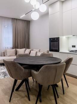 2-к квартира, вторичка, 78м2, 1/7 этаж