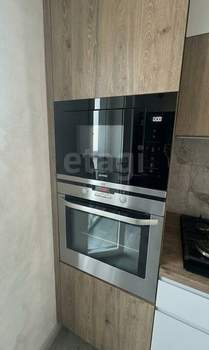 2-к квартира, вторичка, 61м2, 1/10 этаж