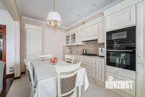 3-к квартира, вторичка, 102м2, 3/4 этаж