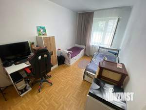 4-к квартира, вторичка, 77м2, 3/10 этаж