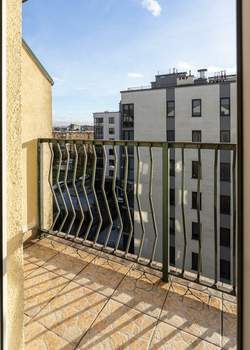 2-к квартира, вторичка, 100м2, 6/6 этаж