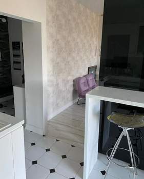 3-к квартира, вторичка, 81м2, 2/4 этаж