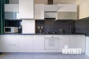 2-к квартира, вторичка, 60м2, 1/3 этаж